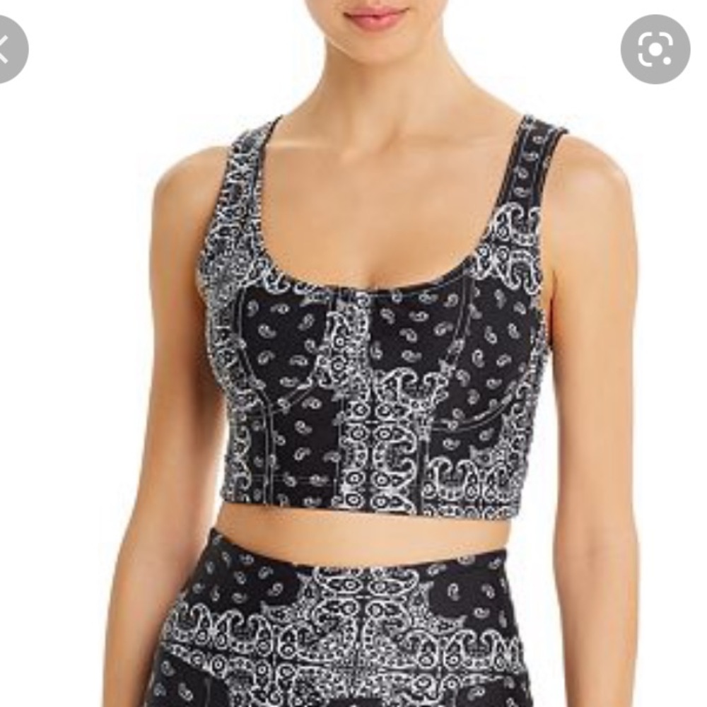 Year of ours bandana print sports bra!